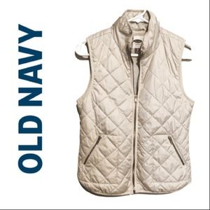 Old Navy Cream Quilted Vest - XS